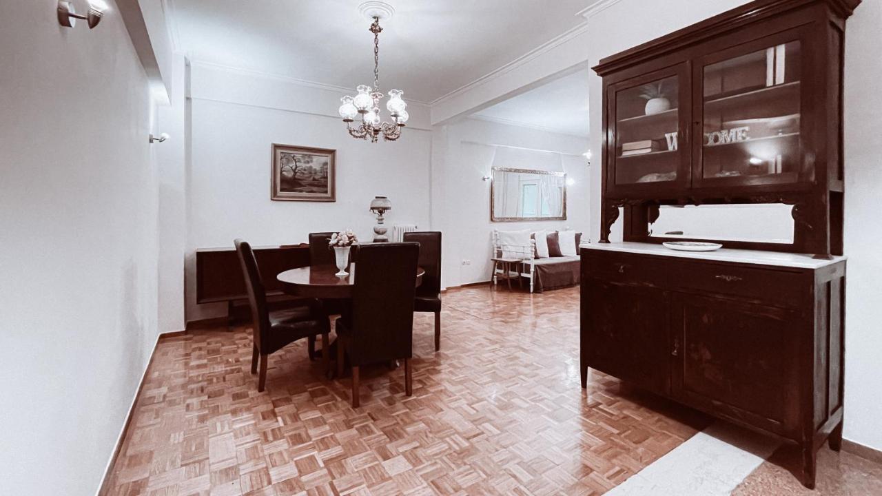 Vintage 2-Bedroom Apt In The Heart Of The City 雅典 外观 照片