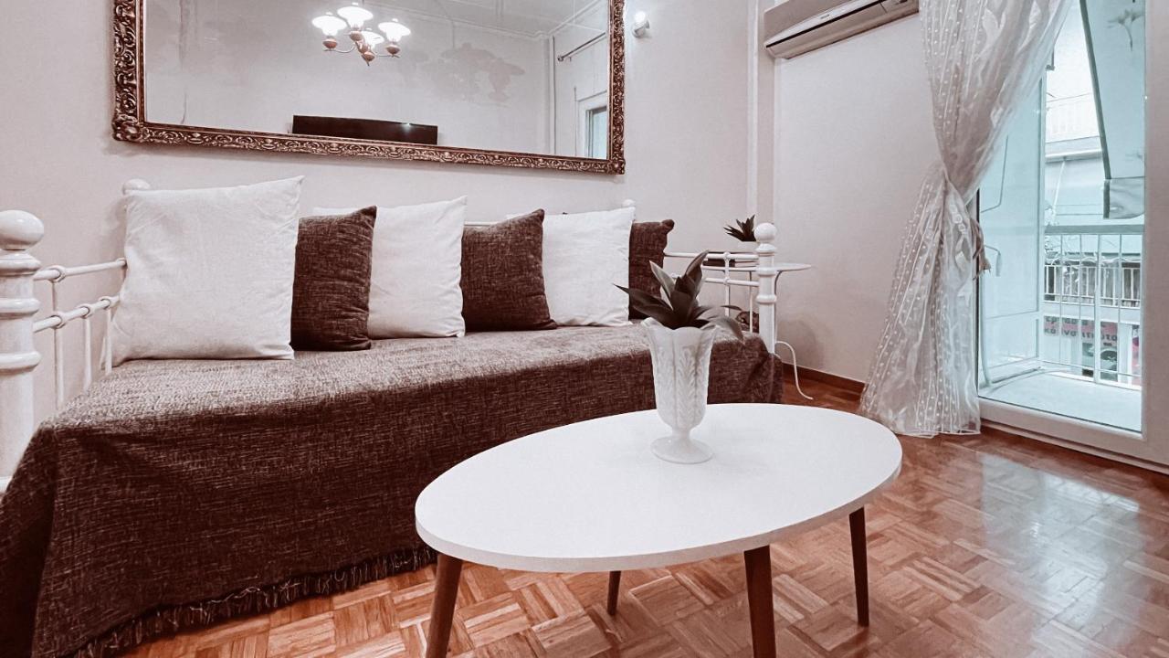 Vintage 2-Bedroom Apt In The Heart Of The City 雅典 外观 照片