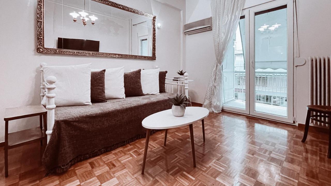 Vintage 2-Bedroom Apt In The Heart Of The City 雅典 外观 照片