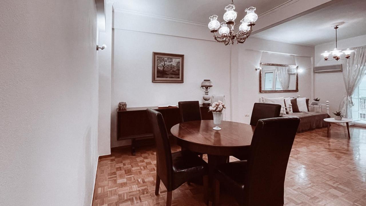 Vintage 2-Bedroom Apt In The Heart Of The City 雅典 外观 照片